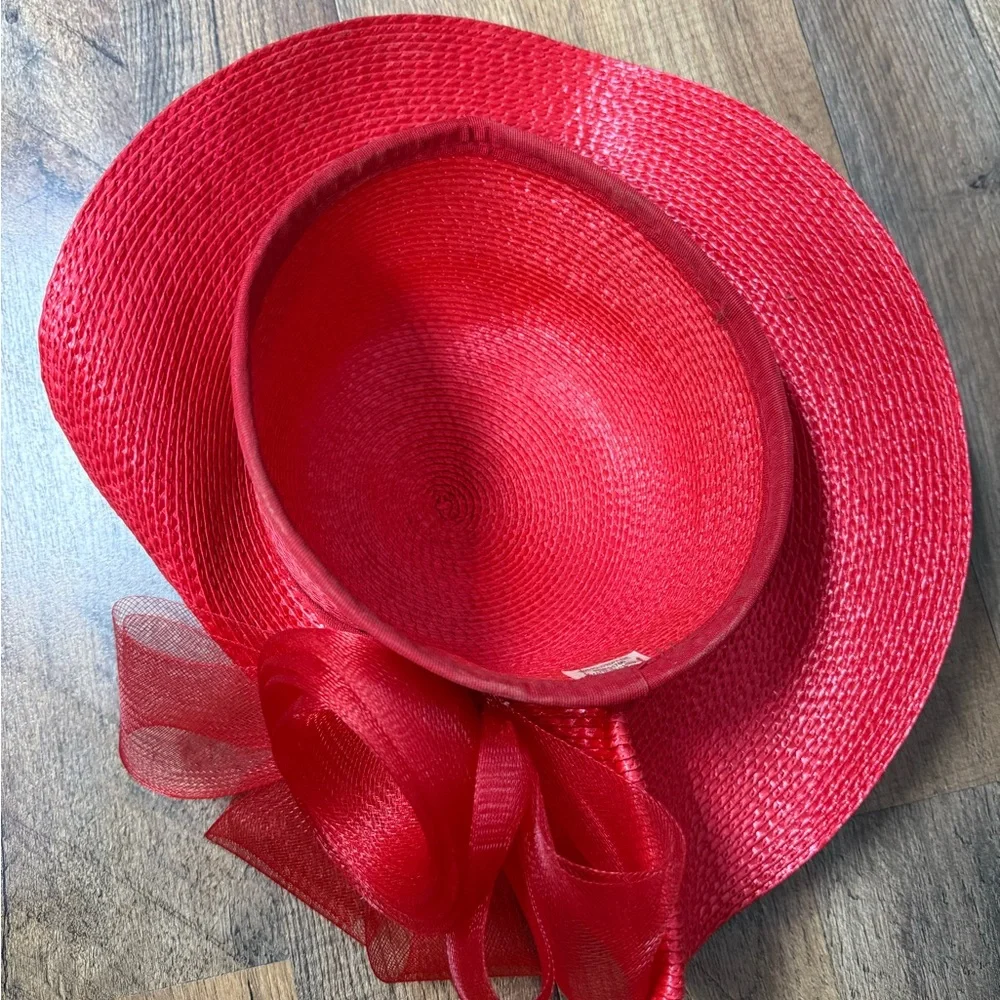 Vintage Elegant Red Fascinator Hat - Picture 4 of 7